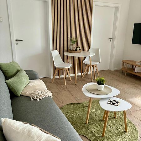 Home & Apart - Apartment Im Herzen Von Kreyenbrueck - Apartment 1 Oldenburg Luaran gambar