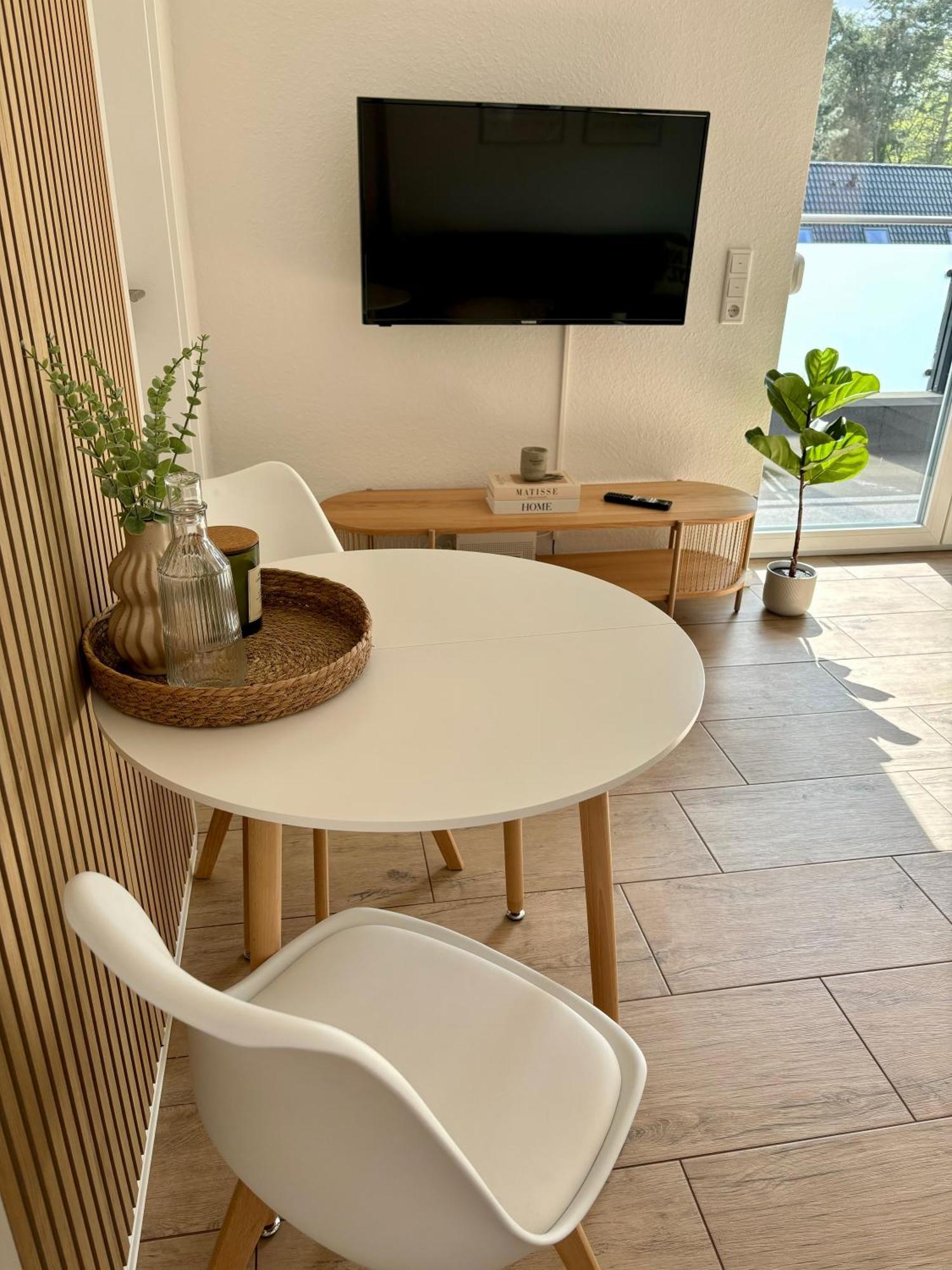 Home & Apart - Apartment Im Herzen Von Kreyenbrueck - Apartment 1 Oldenburg Luaran gambar