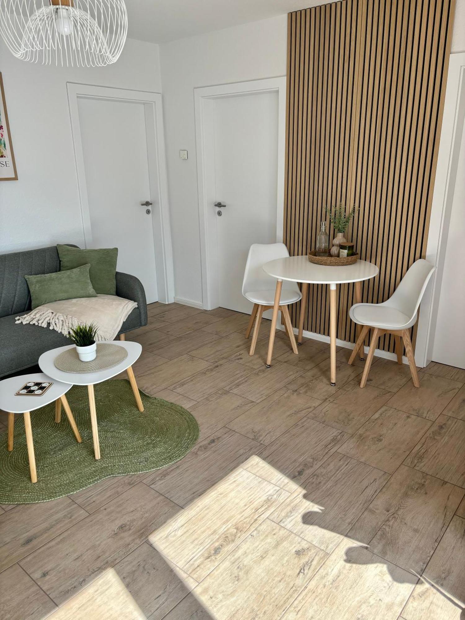 Home & Apart - Apartment Im Herzen Von Kreyenbrueck - Apartment 1 Oldenburg Luaran gambar